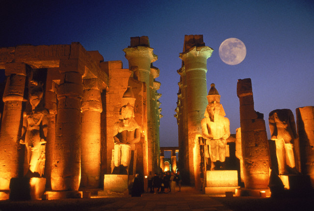10858418-moon-over-the-temple-of-luxor