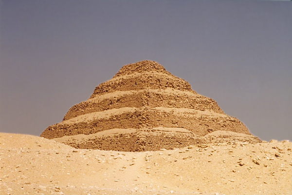 djo17-Djosers-Step-Pyramid-the-first-pyramid-in-Egypt