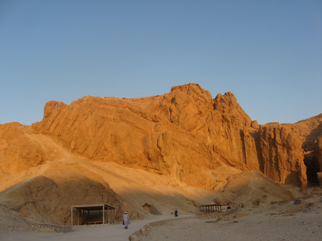 valley-of-the-queens-near-luxor-egypt